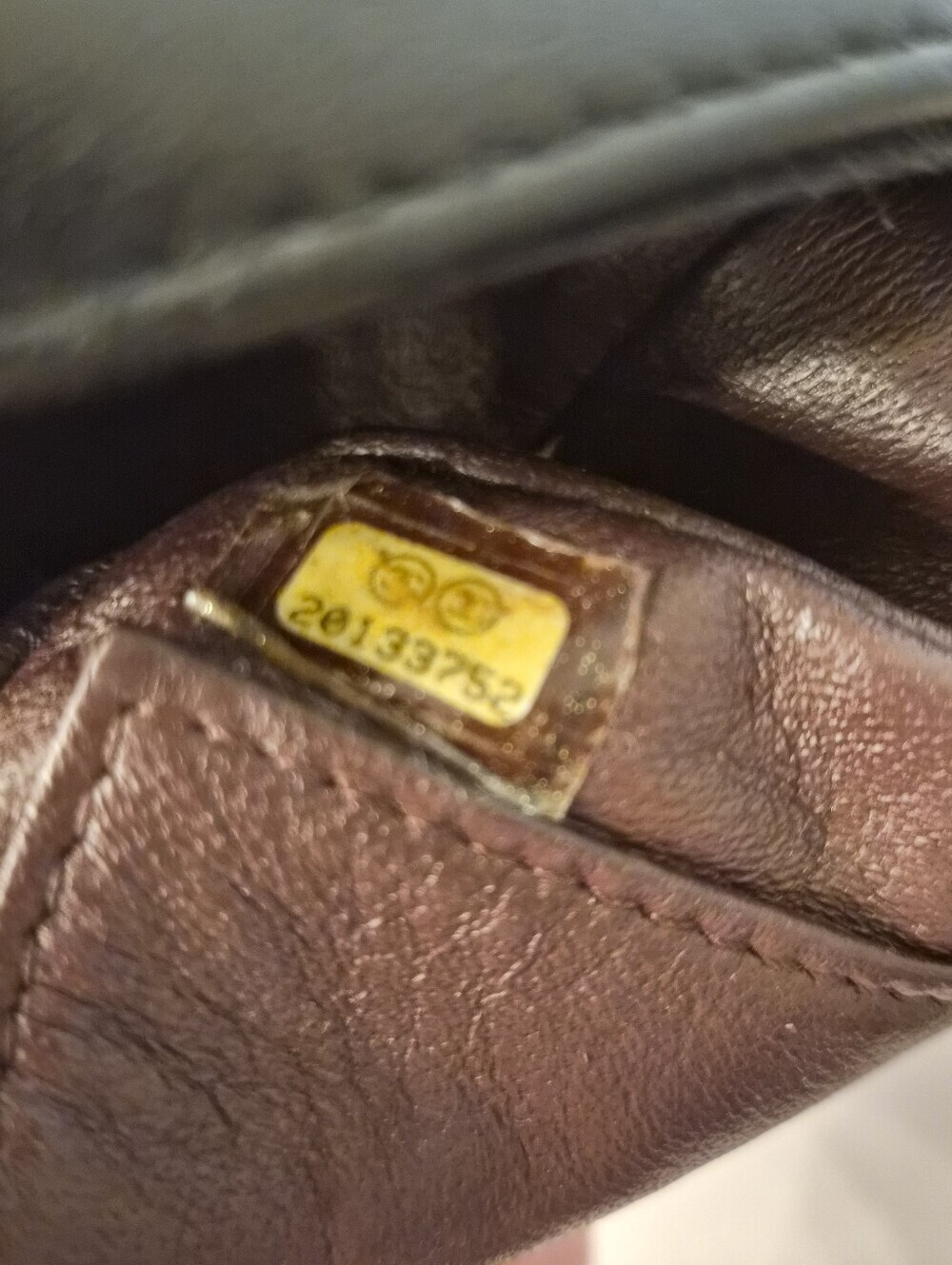 Chanel Chevron Camera Bag – Black Lambskin | 20 Series | Authenticated - Picture 10 of 13